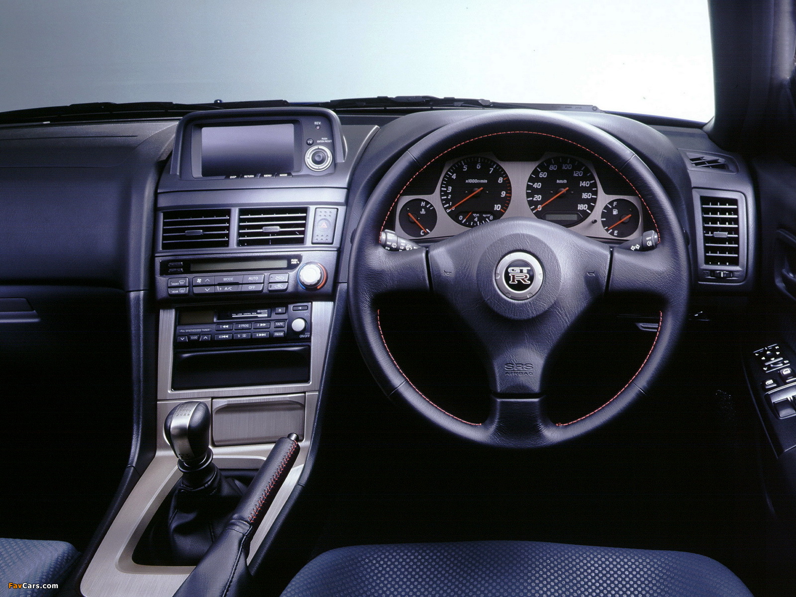 Pictures of Nissan Skyline GT-R V-spec (BNR34) 1999–2002 (1600 x 1200)