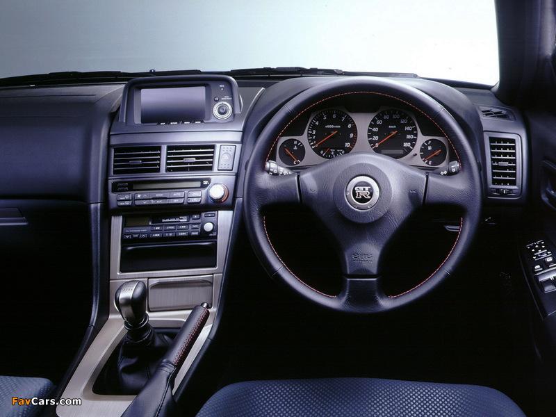 Pictures of Nissan Skyline GT-R V-spec (BNR34) 1999–2002 (800 x 600)