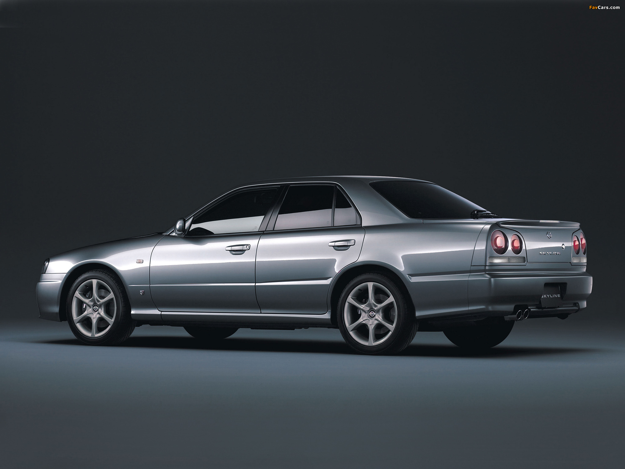 Pictures of Nissan Skyline GT Sedan (ER34) 2000–01 (2048 x 1536)
