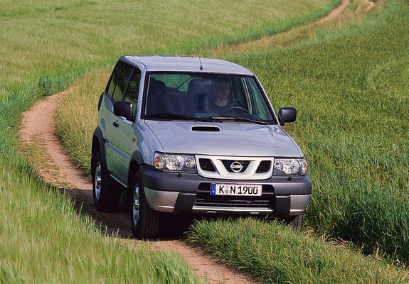 Nissan Terrano II 3-door (R20) 1999–2006 pictures