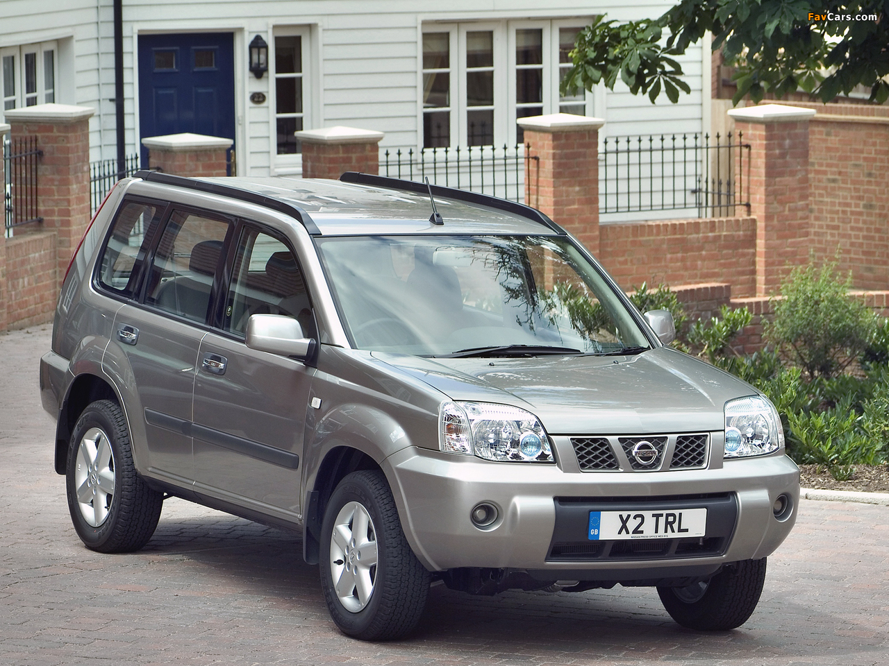 Nissan X-Trail UK-spec (T30) 2004–07 images (1280x960)