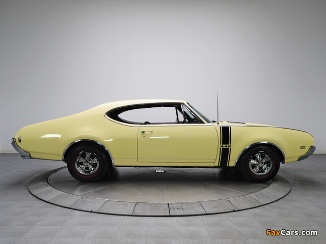 Oldsmobile 442 Holiday Coupe (4487) 1968 pictures (640 x 480)