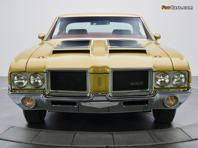 Photos of Oldsmobile 442 W-30 Holiday Coupe (4487) 1971 (640 x 480)