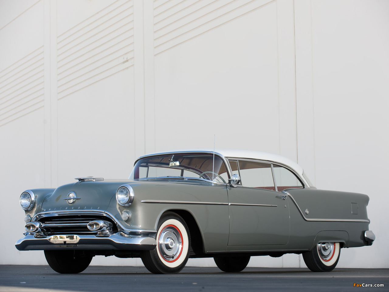 Oldsmobile Super 88 Holiday Coupe 1954 images (1280 x 960)