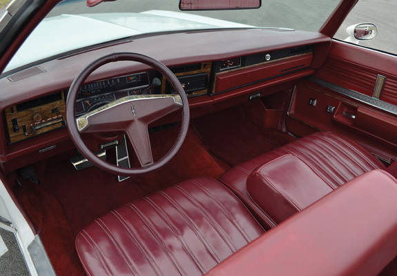 Oldsmobile Delta 88 Royale Convertible (N67) 1975 pictures
