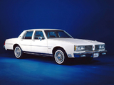 Oldsmobile Delta 88 Royale Brougham Sedan 1980–84 wallpapers