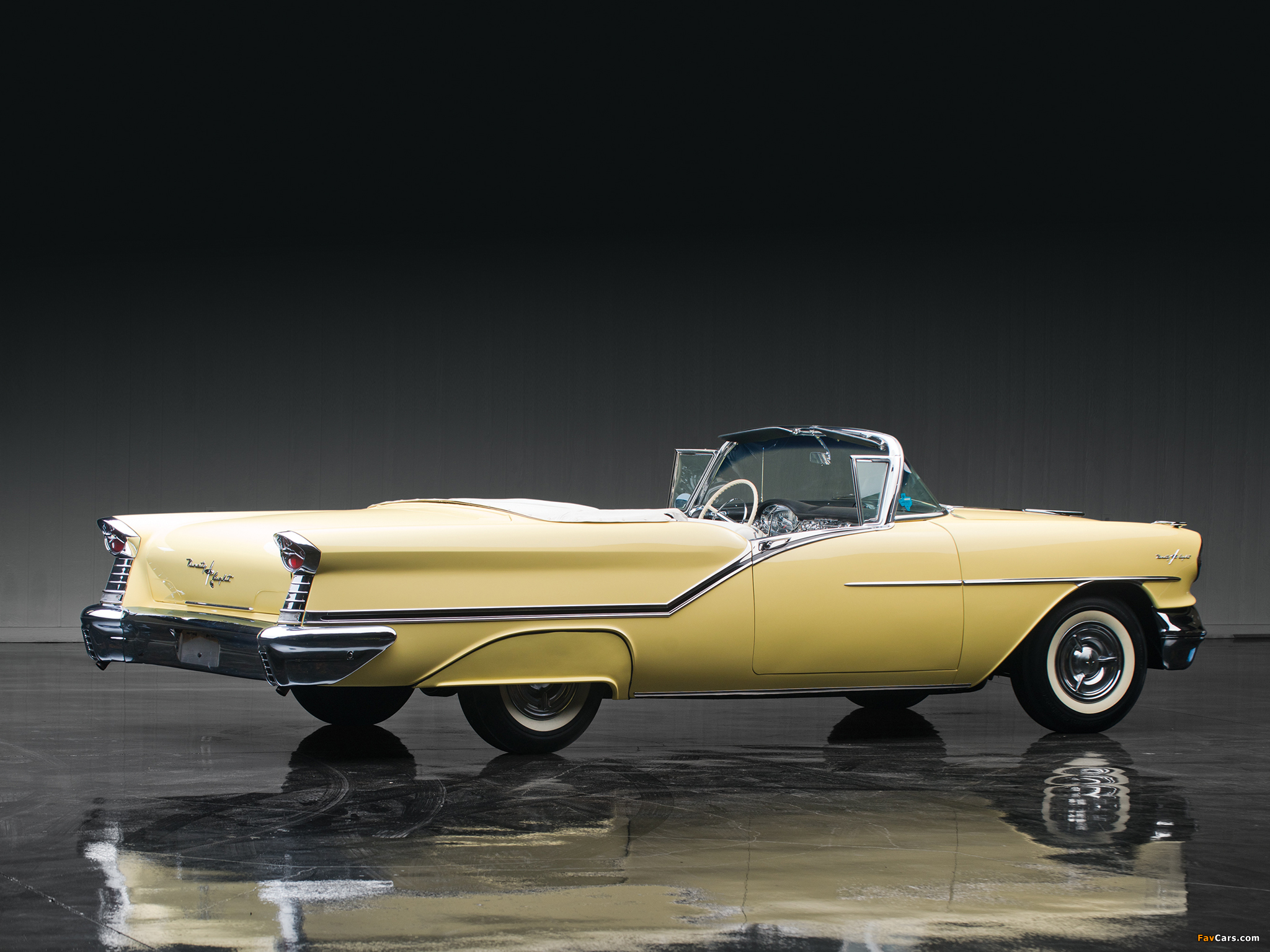 Oldsmobile Starfire 98 Convertible (3067DX) 1957 pictures (2048 x 1536)