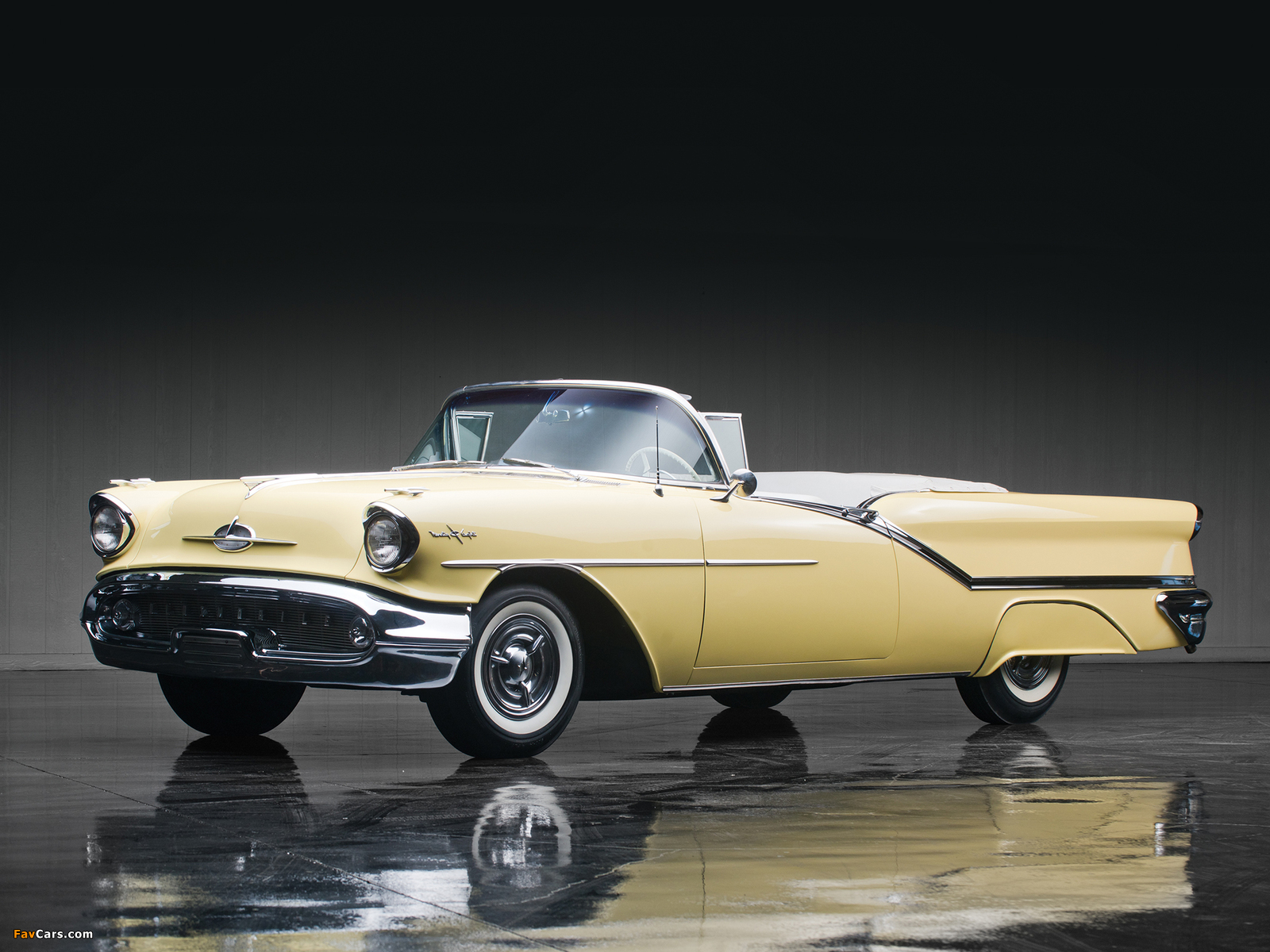 Oldsmobile Starfire 98 Convertible (3067DX) 1957 wallpapers (1600 x 1200)