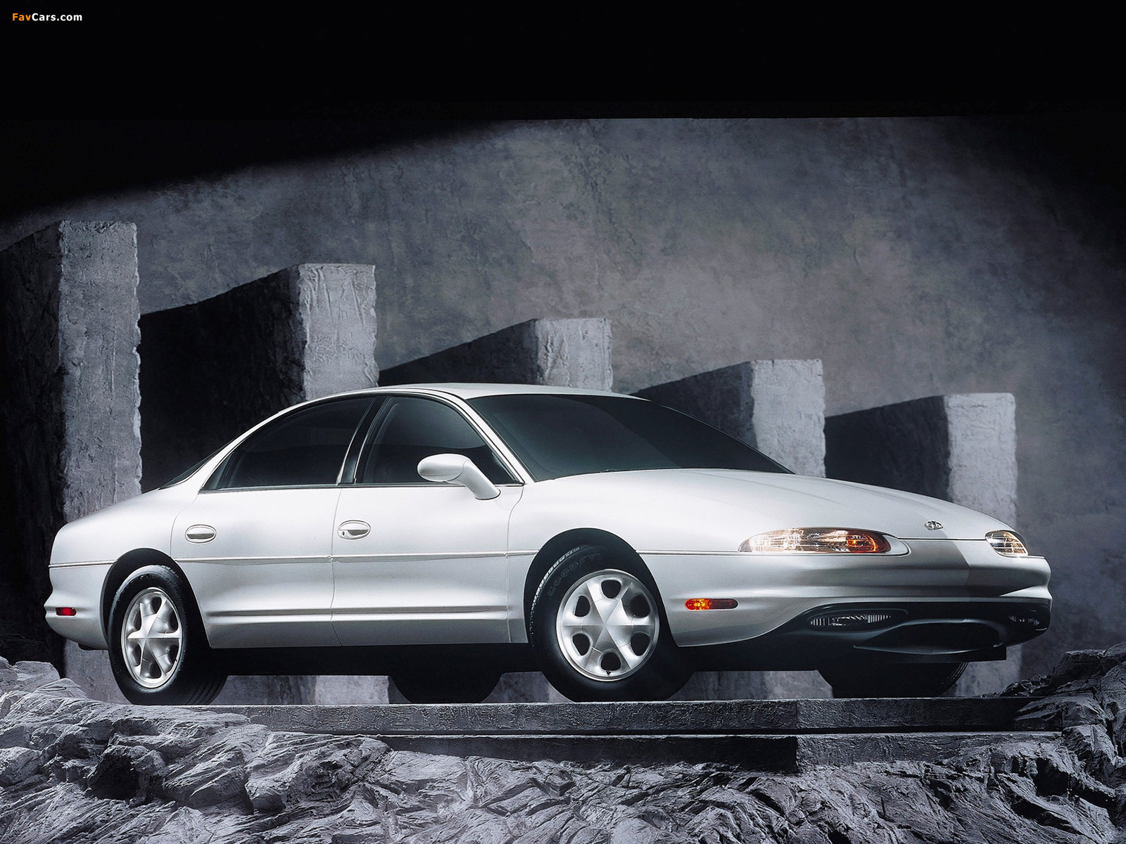 Oldsmobile Aurora 1995–99 images (1600 x 1200)