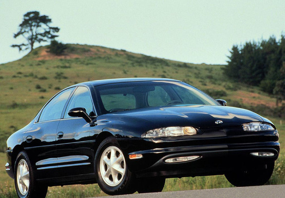 Photos of Oldsmobile Aurora 1995–99