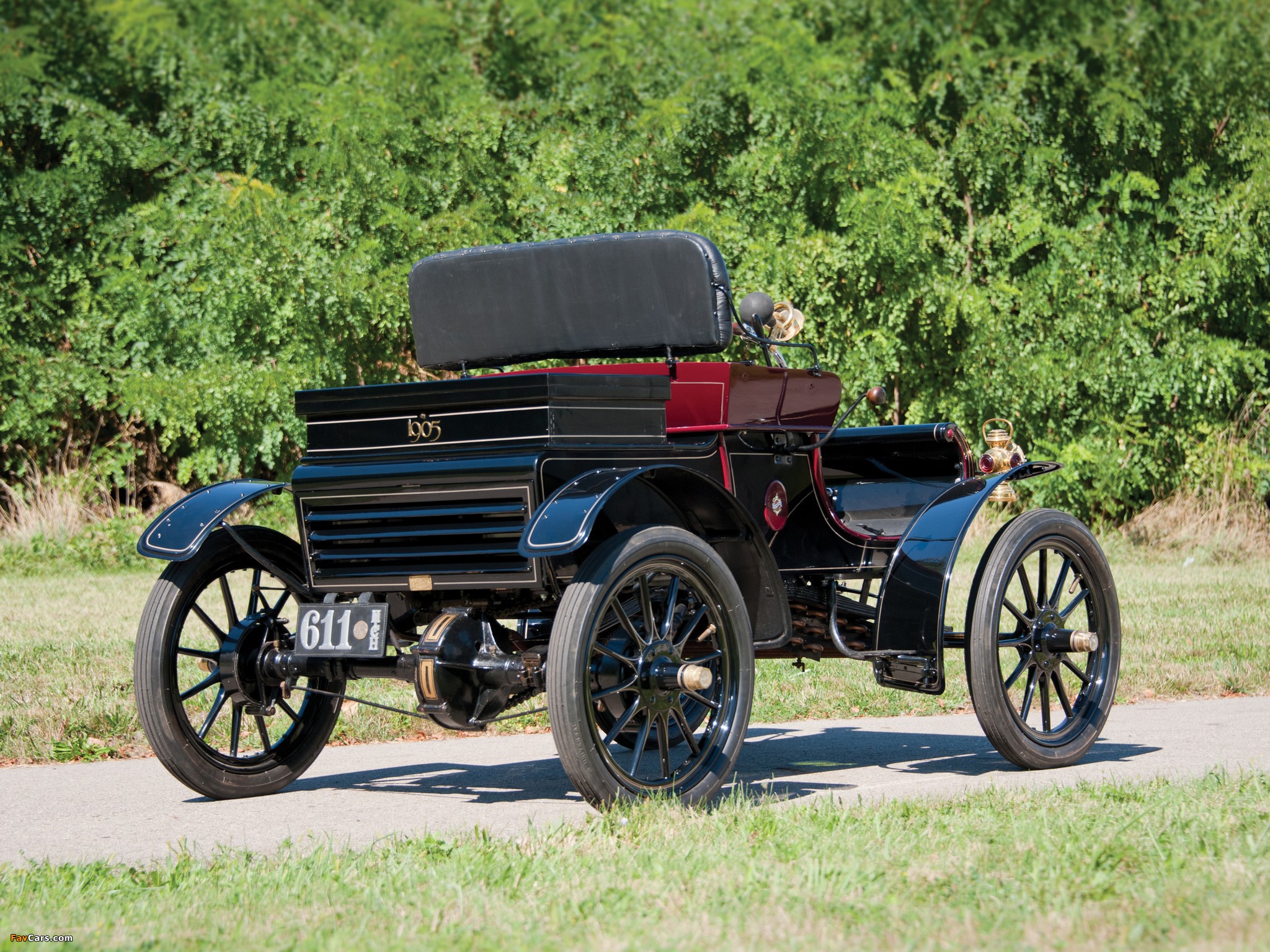 Photos of Oldsmobile Model B Curved Dash Runabout 1905 (2048 x 1536)