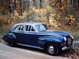 Pictures of Oldsmobile Custom Cruiser (3919) 1940