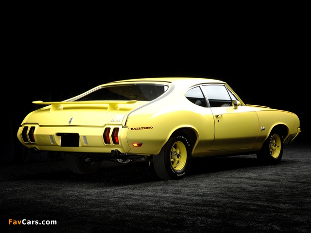 Oldsmobile Cutlass Rallye 350 Sport Coupe 1970 pictures (640 x 480)
