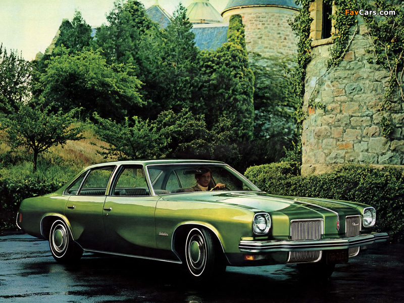 Oldsmobile Cutlass Salon Sedan 1973 pictures (800 x 600)