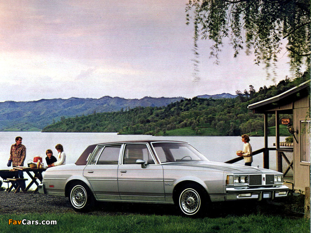 Oldsmobile Cutlass Supreme Sedan 1983 wallpapers (640 x 480)
