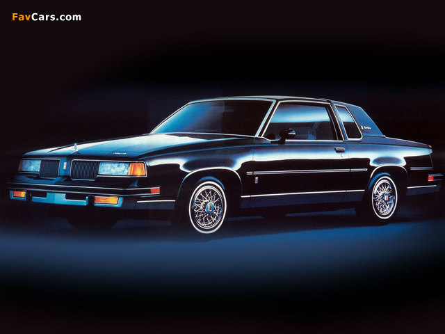 Oldsmobile Cutlass Supreme Brougham Coupe 1987 photos (640 x 480)