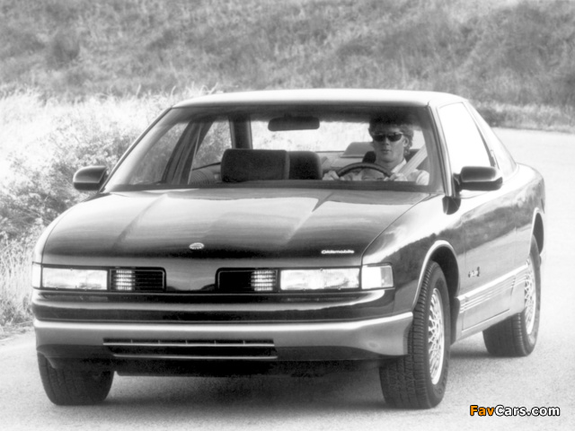 Oldsmobile Cutlass Supreme 1988–97 images (640 x 480)