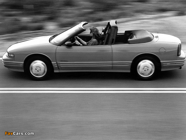 Photos of Oldsmobile Cutlass Supreme Convertible 1991–95 (640 x 480)