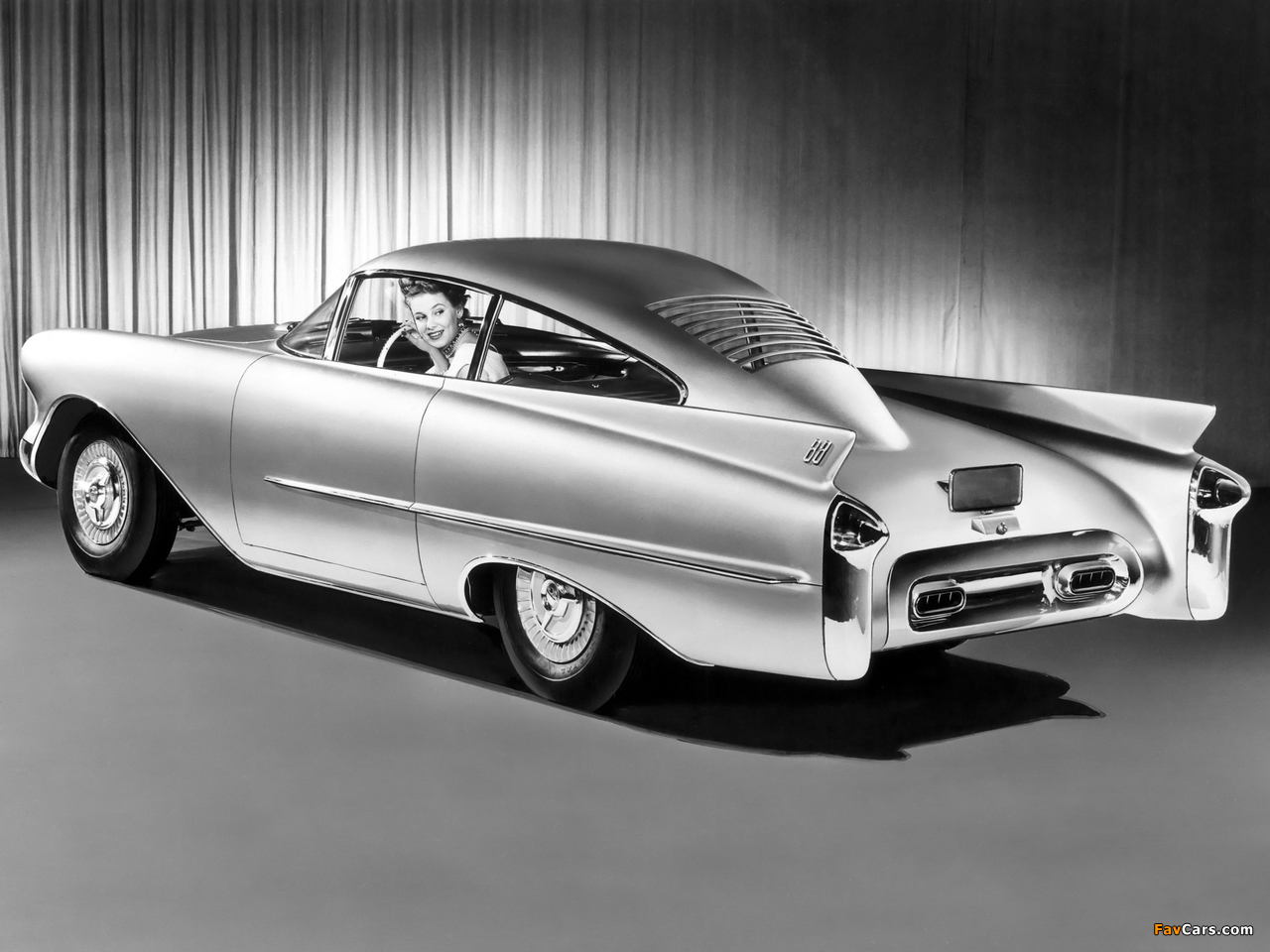 Oldsmobile Cutlass Concept Car 1954 wallpapers (1280 x 960)