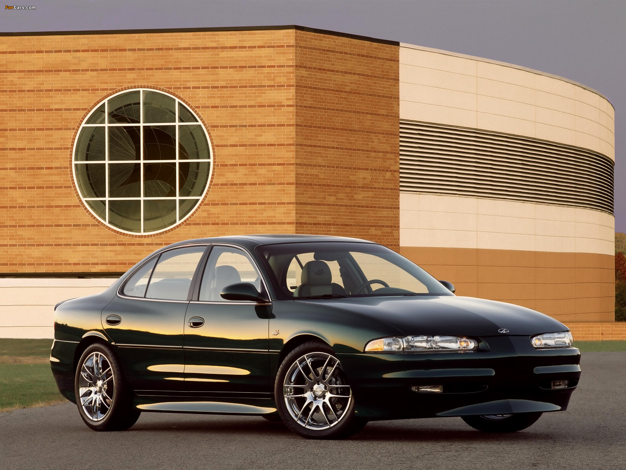 Images of Oldsmobile Intrigue OSV Concept 2000 (2048 x 1536)