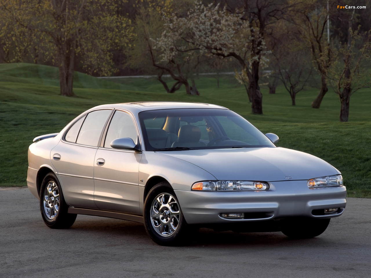 Oldsmobile Intrigue 1998–2002 images (1280 x 960)