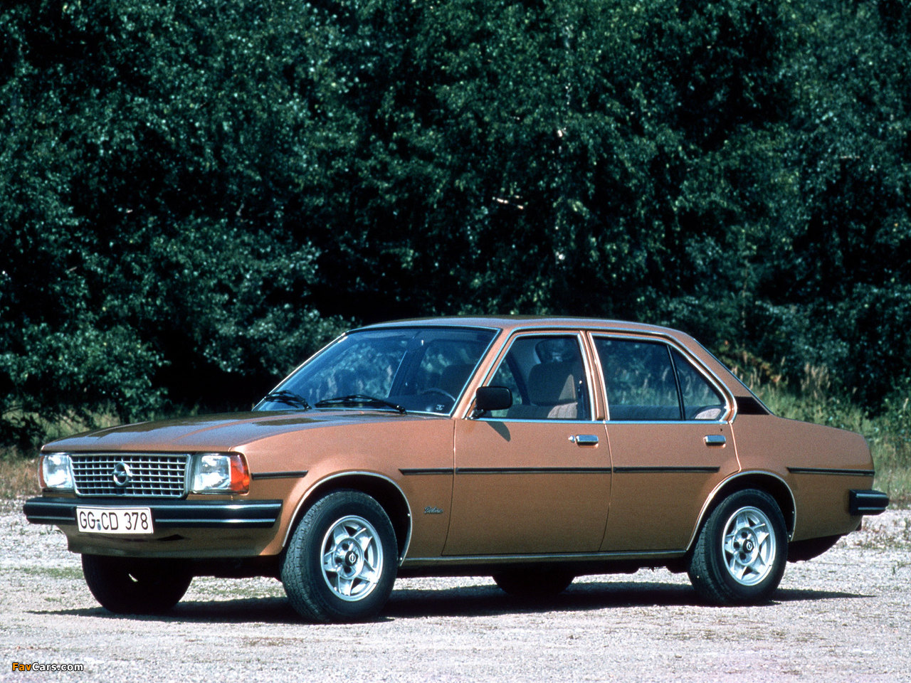 Opel Ascona Berlina (B) 1975–81 photos (1280 x 960)