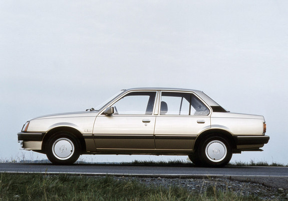 Photos of Opel Ascona CD (C1) 1983–84