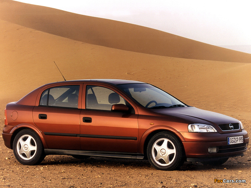Images of Opel Astra 5-door (G) 1998–2004 (800 x 600)