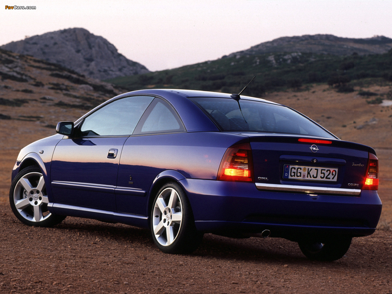 Images of Opel Astra Coupe (G) 2000–04 (1280 x 960)