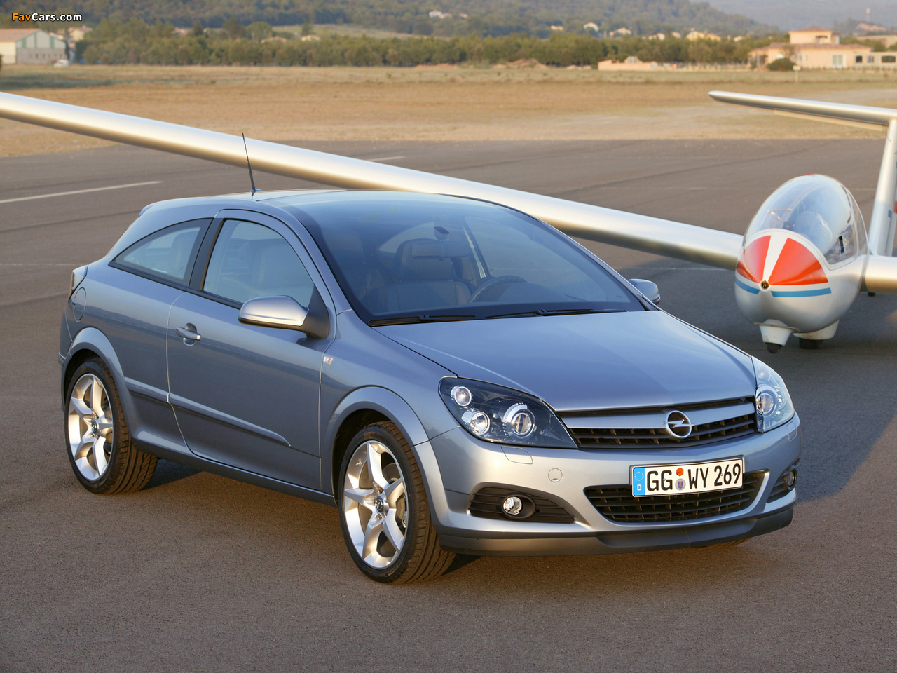 Images of Opel Astra GTC (H) 2005–11 (1280 x 960)
