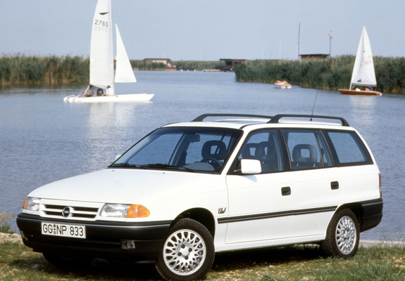 Opel Astra Caravan (F) 1991–94 images