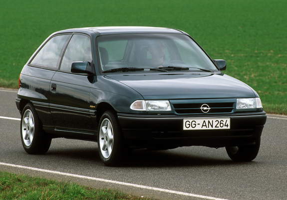 Opel Astra 3-door (F) 1991–94 photos