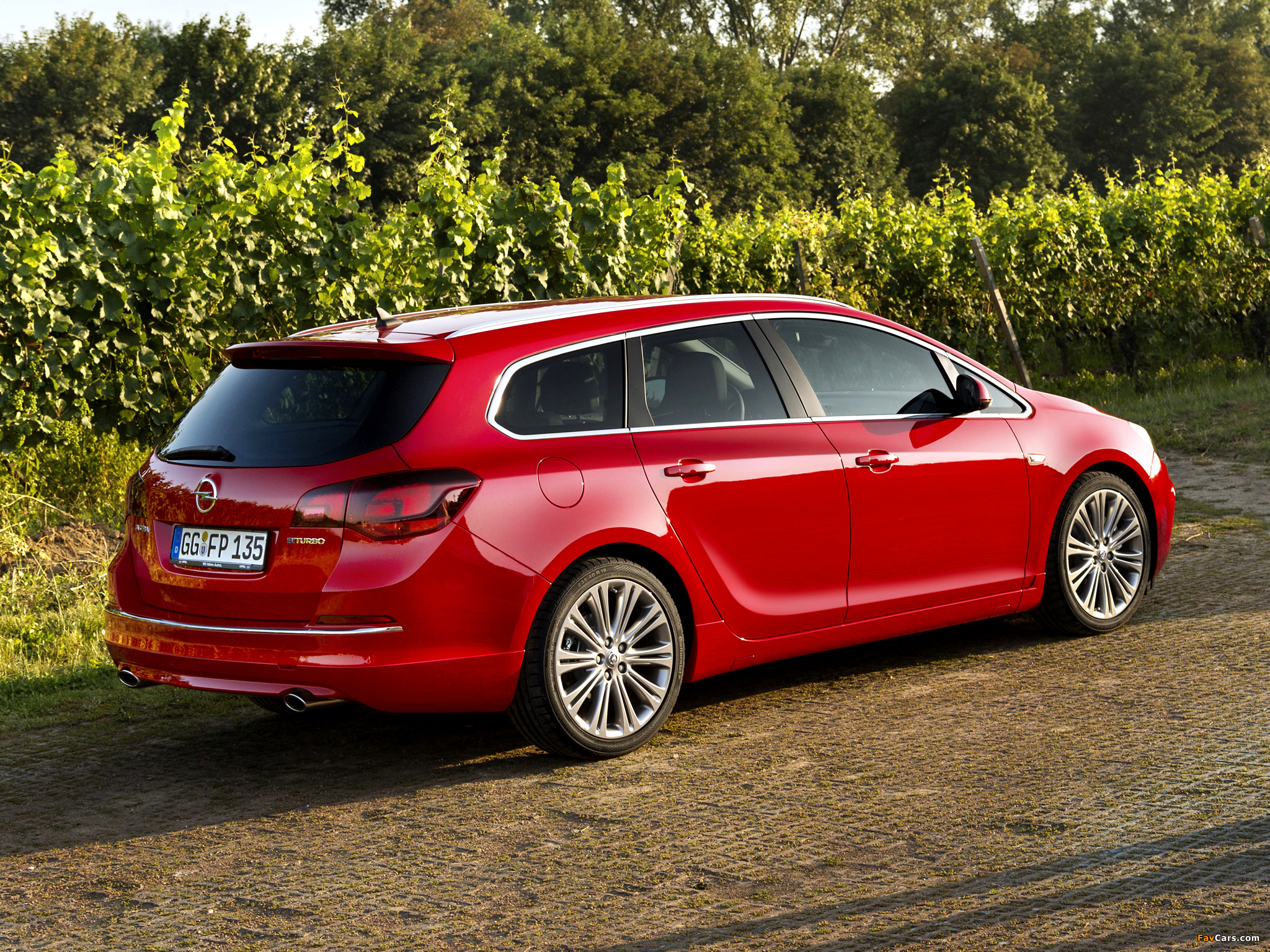 Опель универсал 2012. Opel Astra j универсал 2014.
