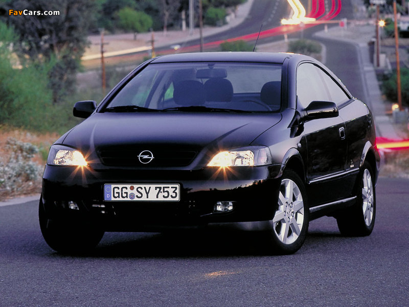 Photos of Opel Astra Coupe (G) 2000–04 (800 x 600)