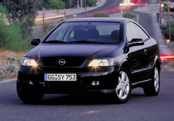 Photos of Opel Astra Coupe (G) 2000–04