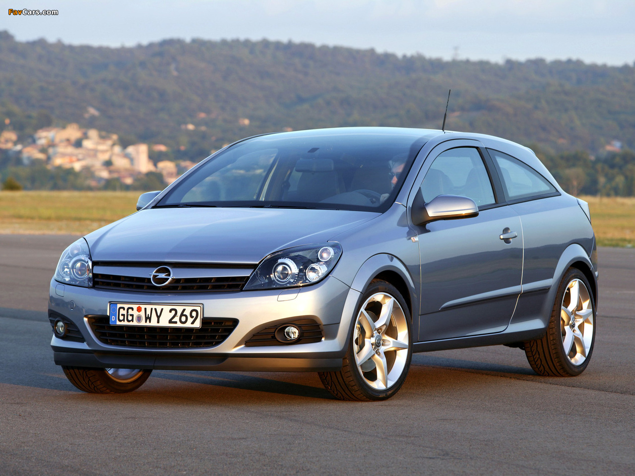 Pictures of Opel Astra GTC (H) 2005–11 (1280 x 960)