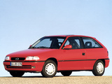 Opel Astra 3-door (F) 1994–98 wallpapers