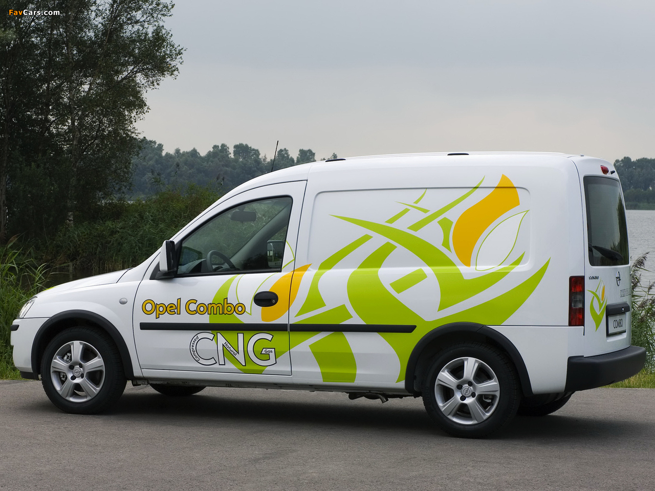 Photos of Opel Combo CNG (C) 2009–11 (1280 x 960)