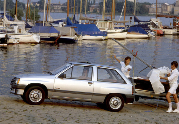 Opel Corsa 3-door (A) 1982–90 pictures