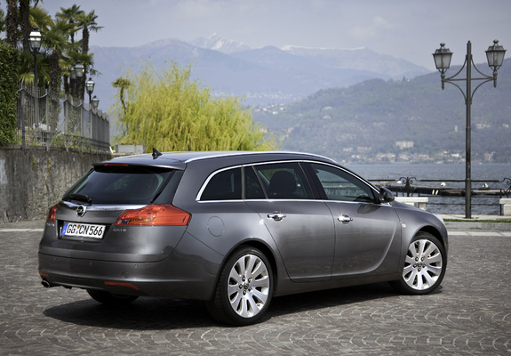 Images of Opel Insignia Turbo 4x4 Sports Tourer 2008–13