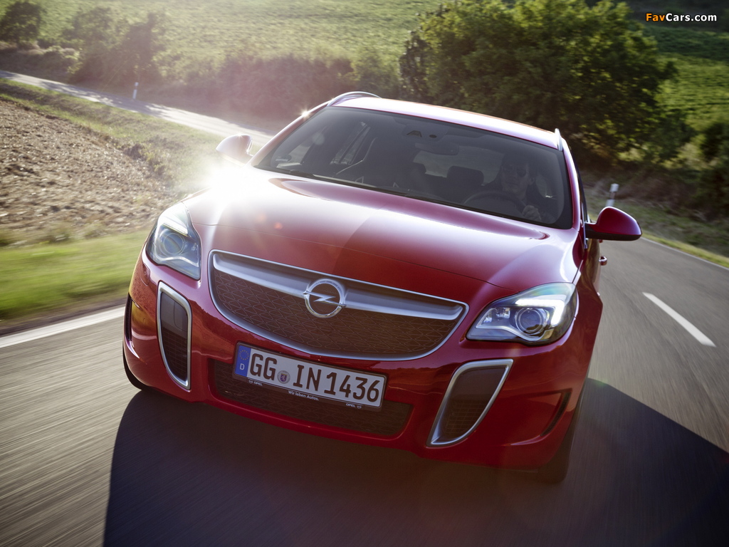 Opel Insignia OPC Sports Tourer 2013 pictures (1024 x 768)