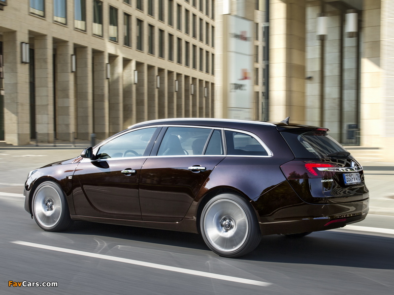 Opel Insignia Sports Tourer 2013 wallpapers (800 x 600)