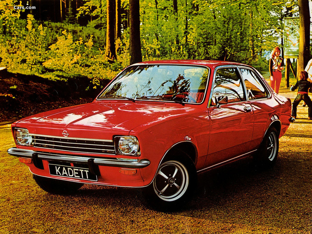 Images of Opel Kadett 2-door Sedan (C) 1973–77 (1024 x 768)