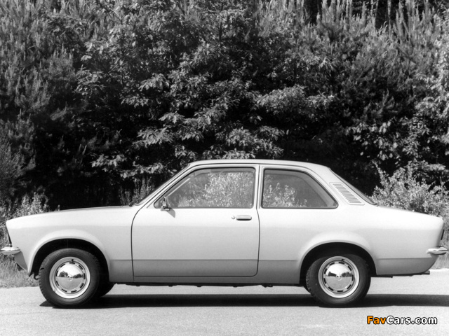 Opel Kadett 2-door Sedan (C) 1973–77 pictures (640 x 480)