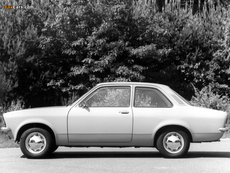 Opel Kadett 2-door Sedan (C) 1973–77 pictures (800 x 600)