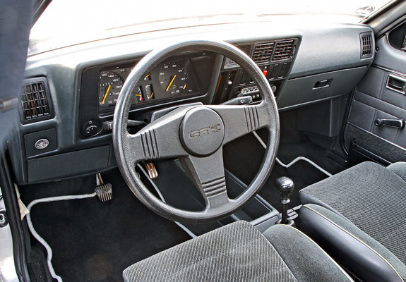 Opel Kadett GT/E 5-door (D) 1983–84 images