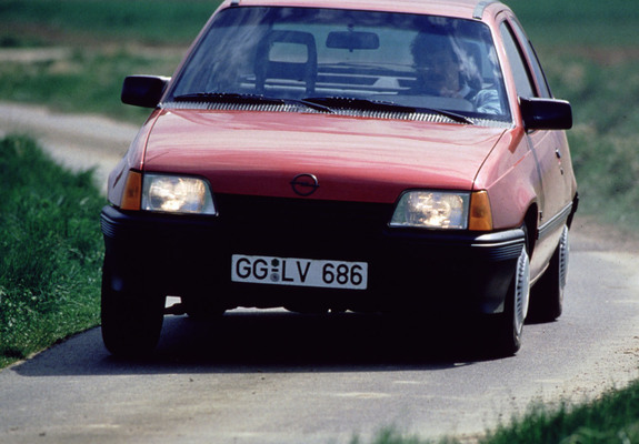 Opel Kadett 3-door (E) 1984–89 images