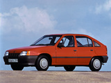 Opel Kadett 5-door (E) 1984–89 pictures