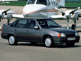 Opel Kadett GT Sedan (E) 1989–90 images