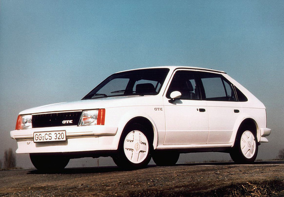 Photos of Opel Kadett GT/E 5-door (D) 1983–84